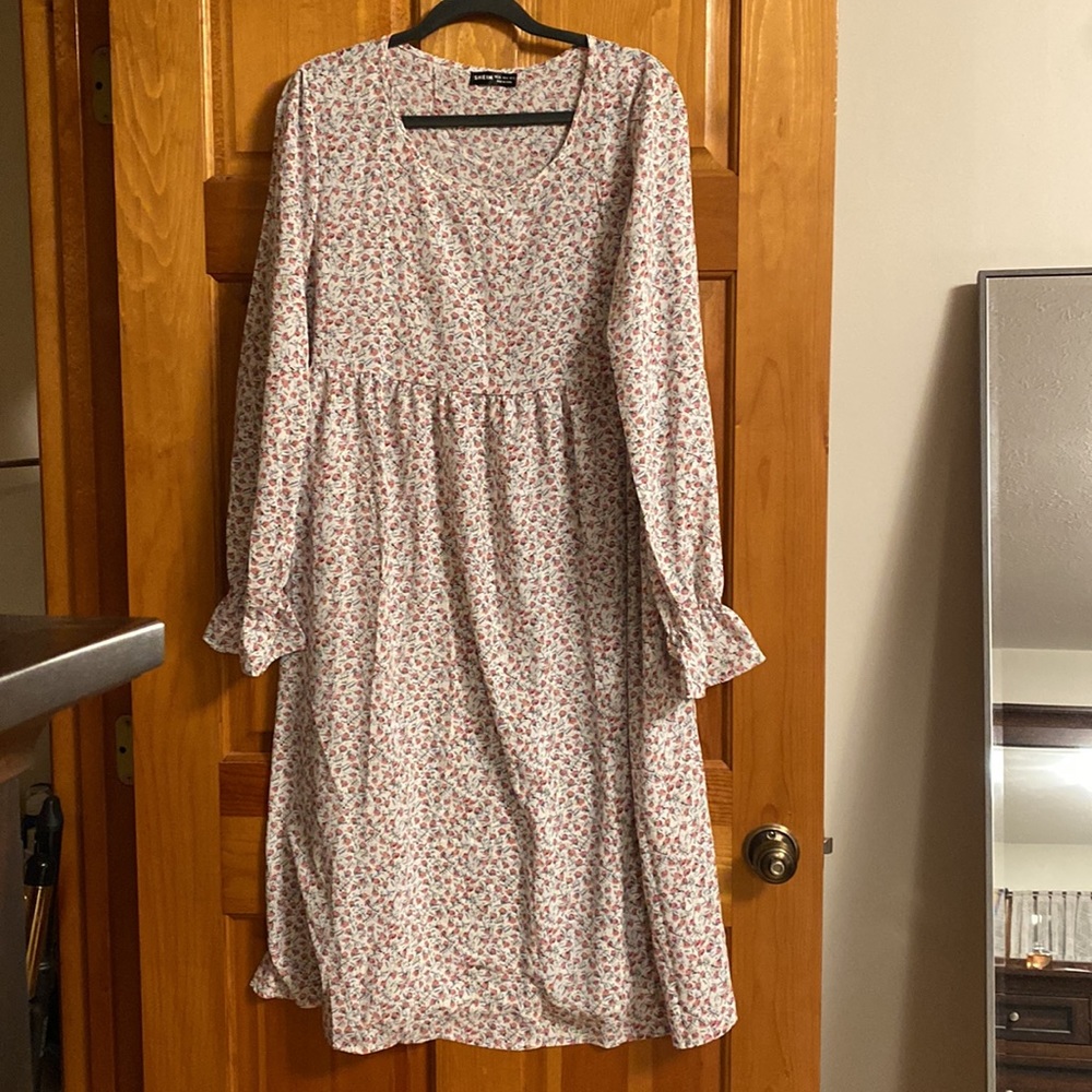 SHEIN dress pink floral, new…tags are not in clothing.